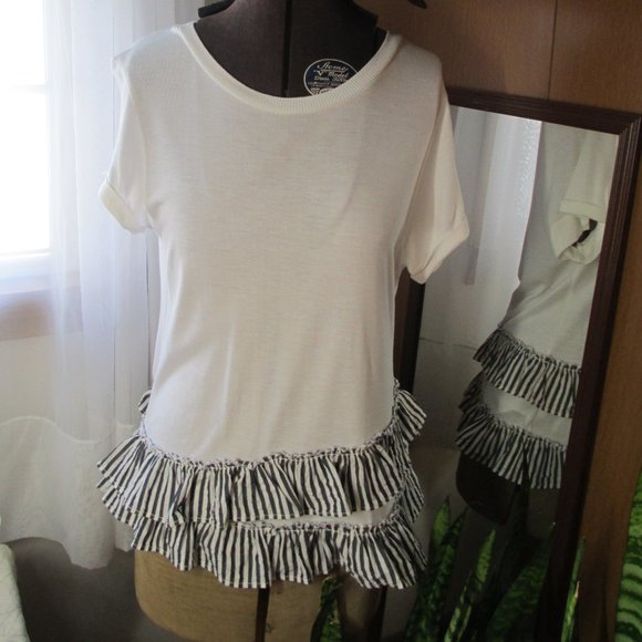 Scripted White Short Sleeve Top with Black and White Striped Tiered Hem  Size S - Picture 13 of 13